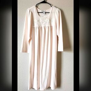 Miss Elaine Women’s 3/4 Sleeve Soft Rayon Blend Nightgown Pink Small Petite